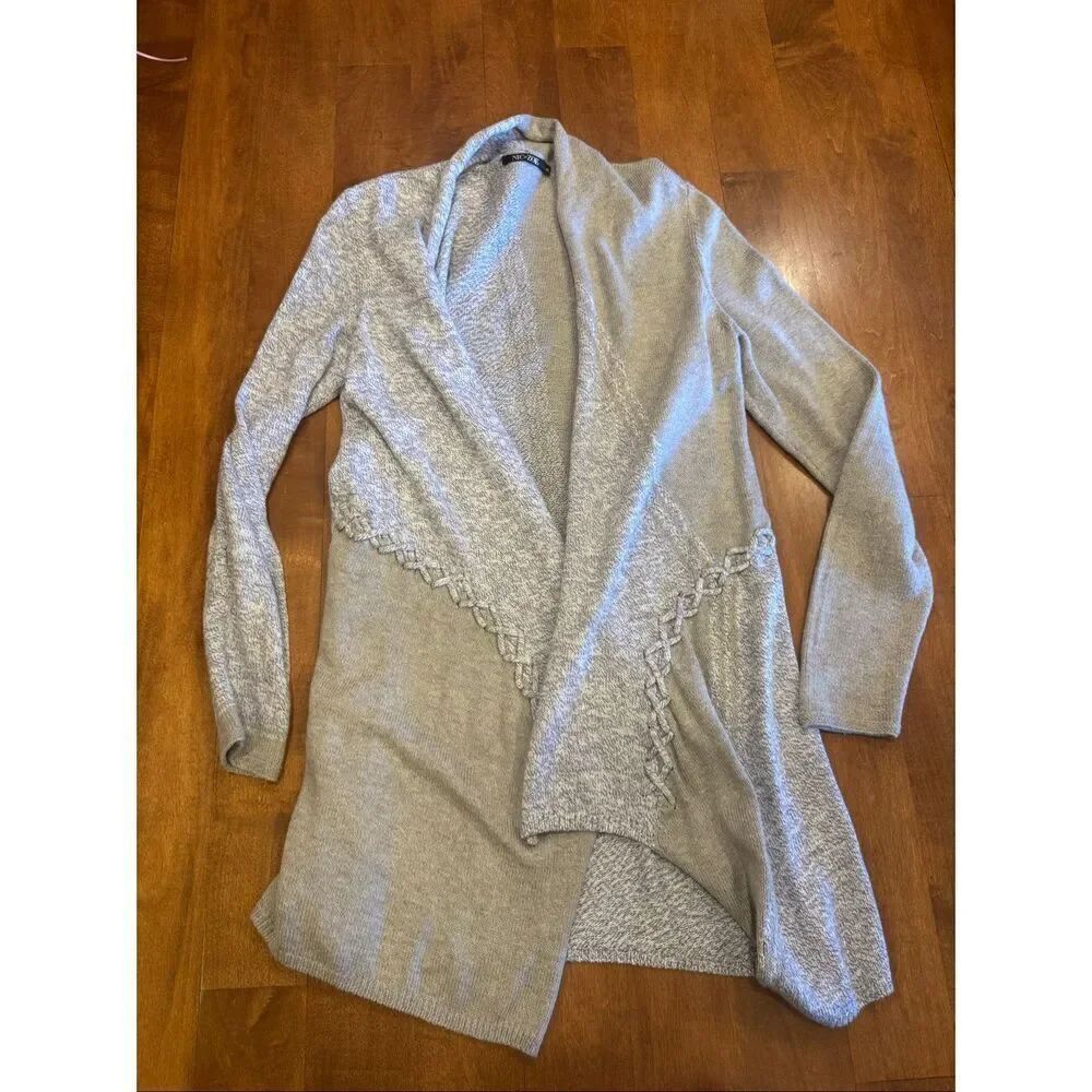 Woman’s Nic + Zoe cotton blend cardigan size S